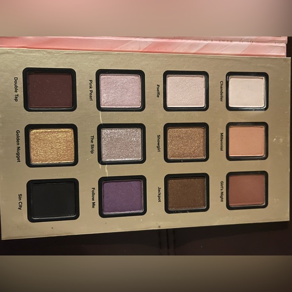 Stardust ⭐️ Too Faced eyeshadow - Picture 2 of 4